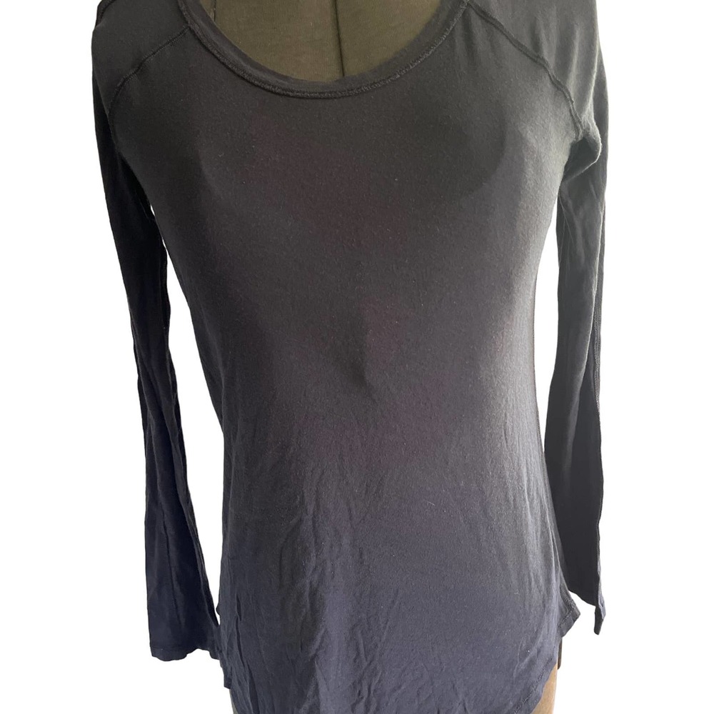 Lululemon Long-Sleeve Shirt - Picture 3 of 4